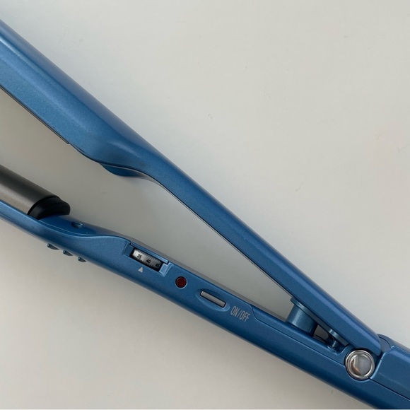 BabylissPRO Nano Titanium Deep Wave Styler Curved Plate Hair Curling Iron - Picture 9 of 11